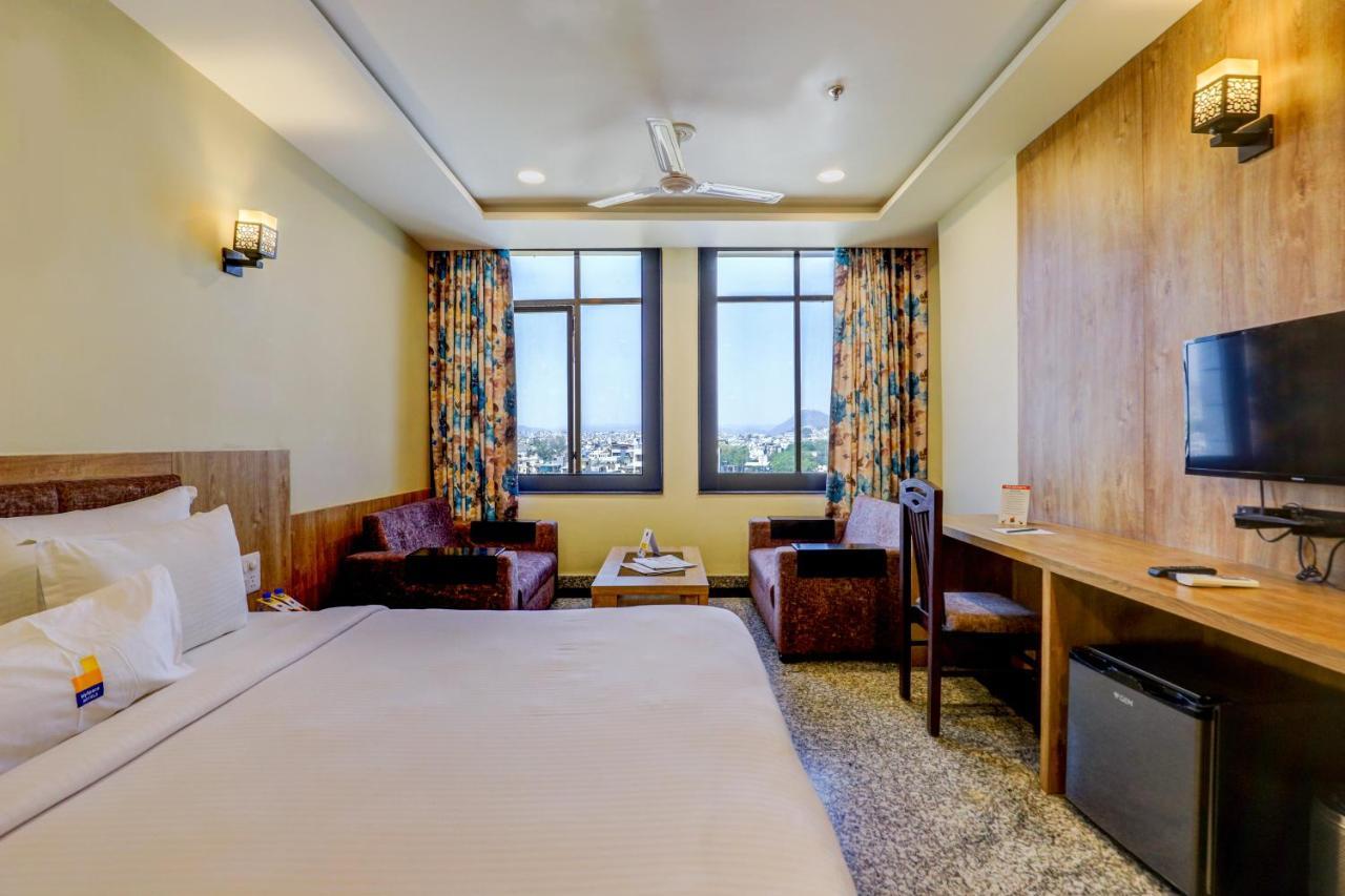Hotel Shree Nanda Udaipur Exterior photo